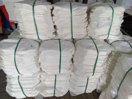 Base paper of toilet seat cover paper sheet